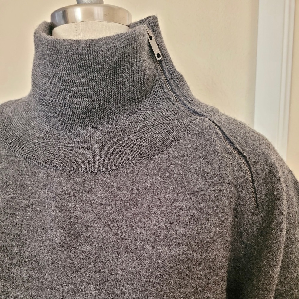 Dkny Wool Turtle Neck Pullover / Sweater - image 7